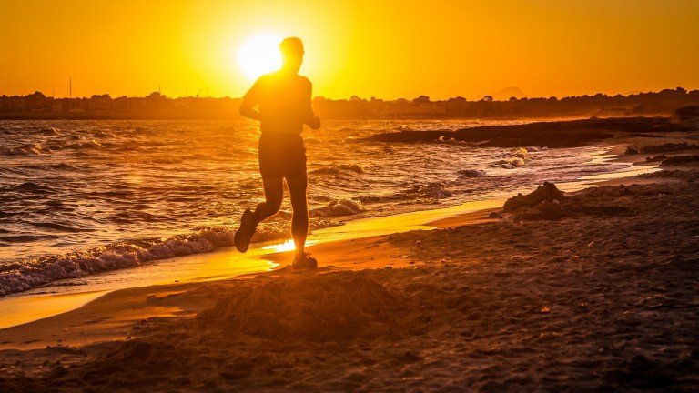Corra com um treinador de corrida online